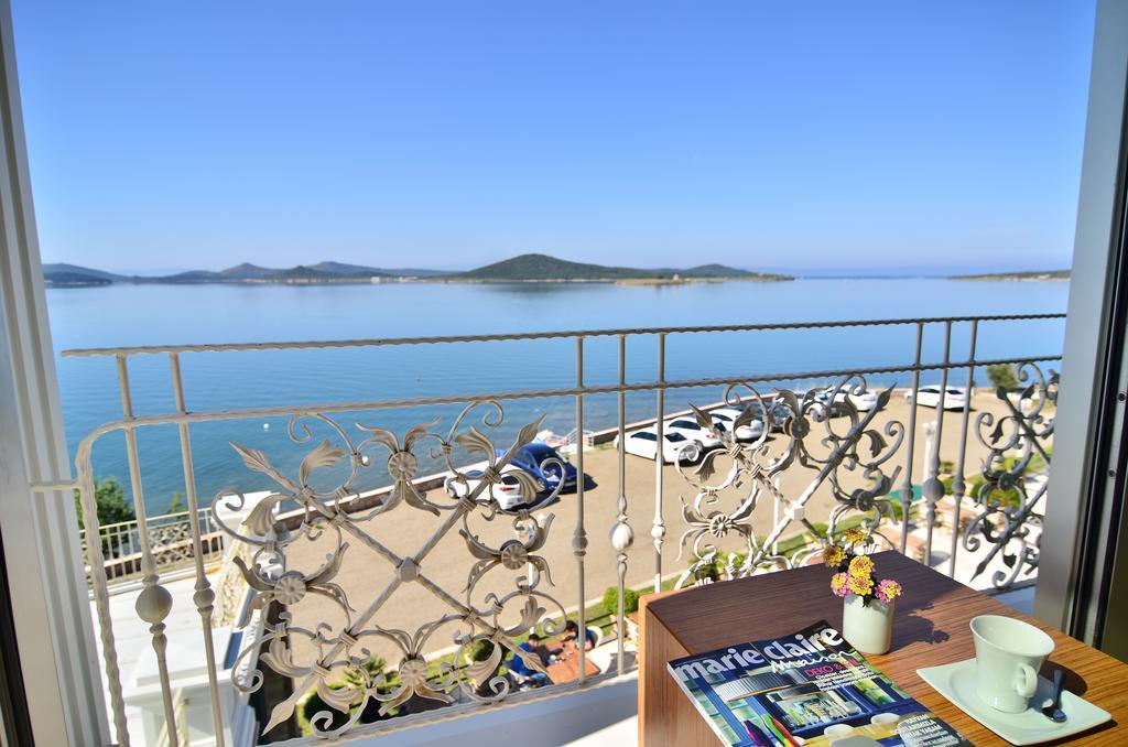 Cunda Kivrak Hotel Айвалик Екстер'єр фото