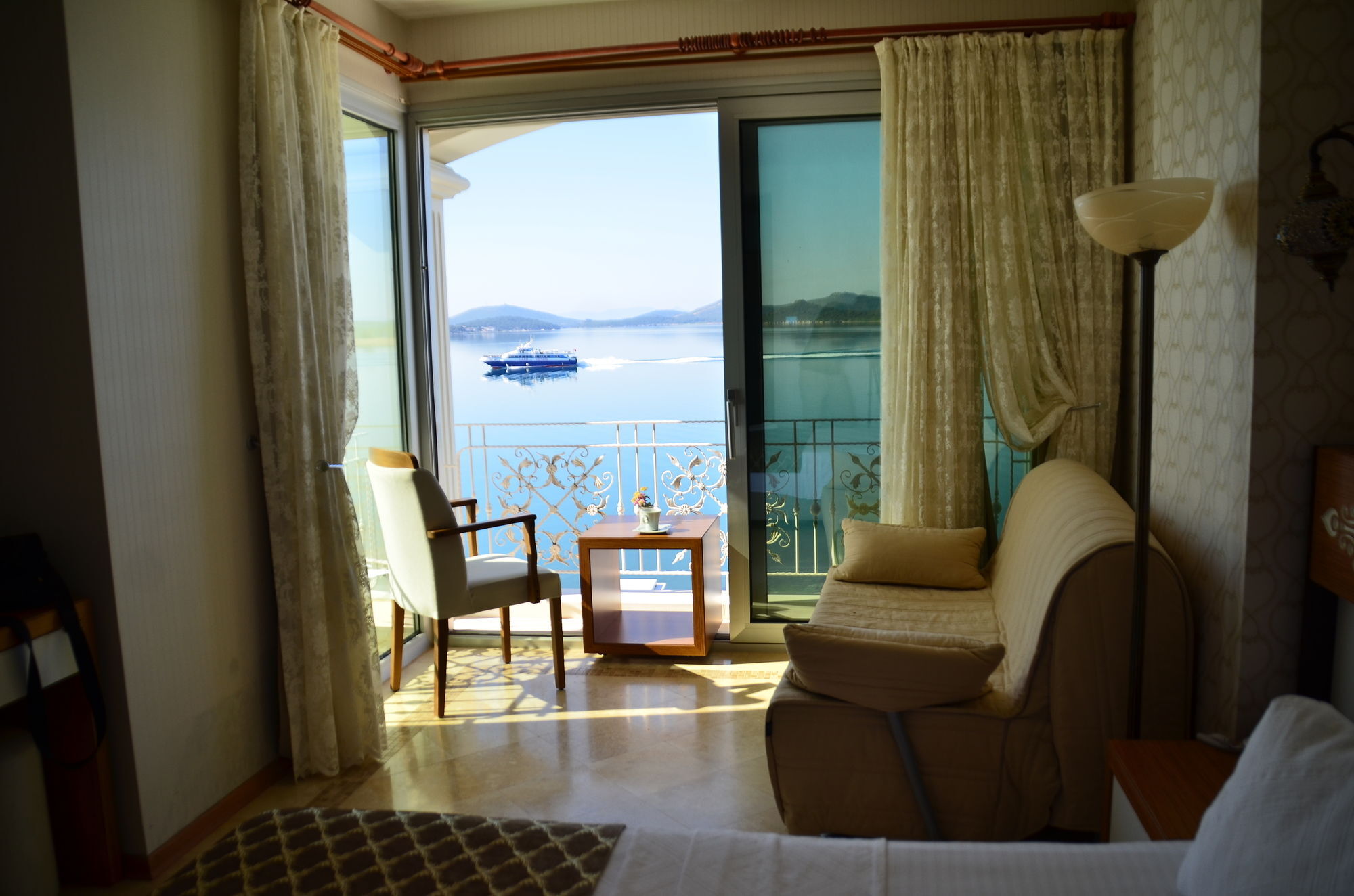 Cunda Kivrak Hotel Айвалик Екстер'єр фото